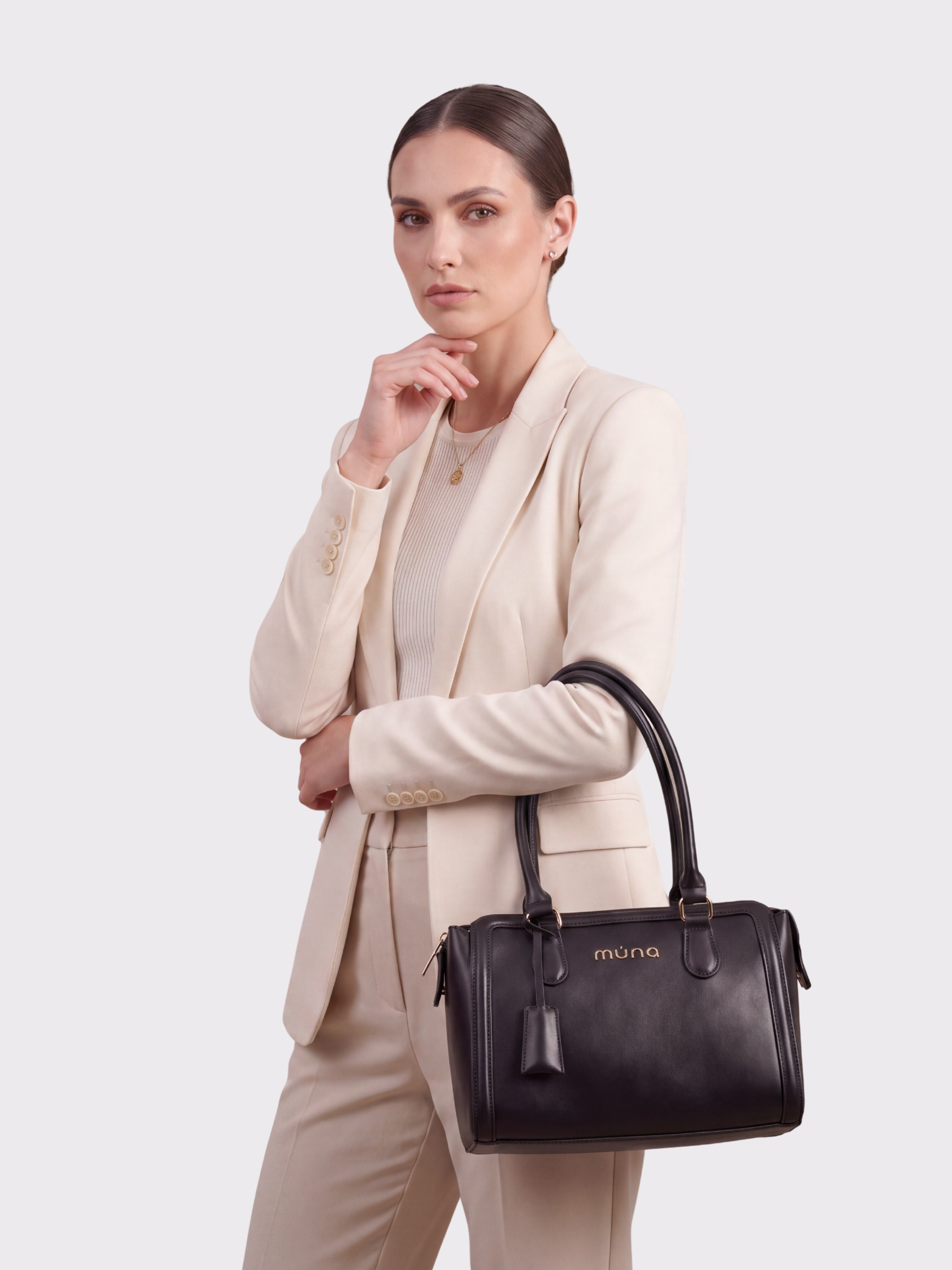 MÚNA NOIR MINI BAG