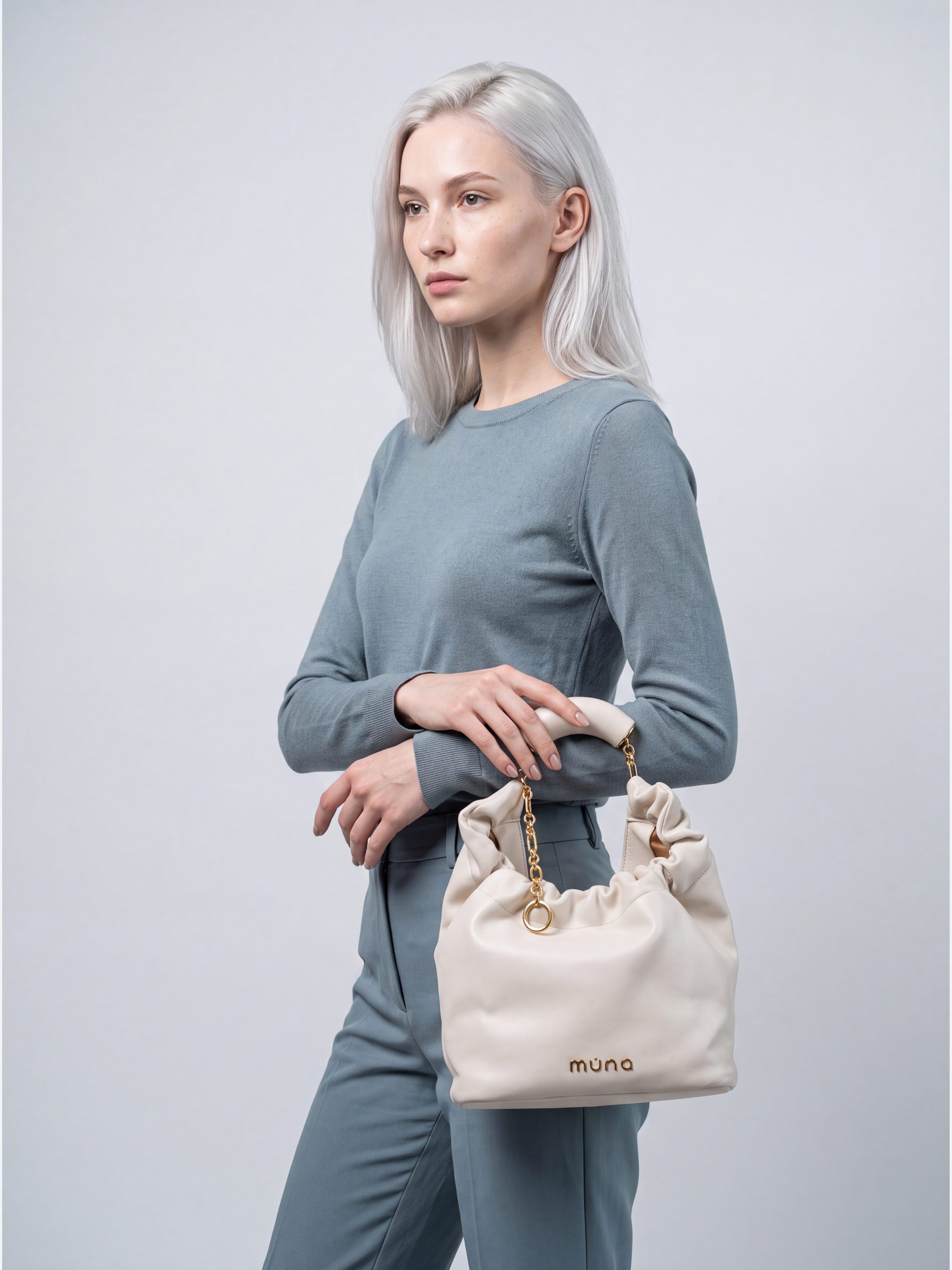 #color_Off White